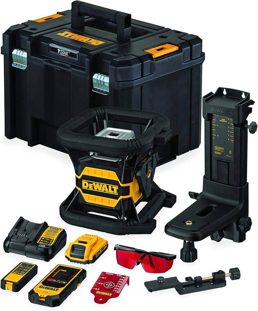 Laser rotante DeWALT autolivellante con accessori in valigetta, ideale per misurazioni precise.