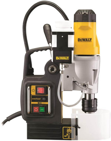 trapano a colonna magnetico DeWALT DWE1622K-QS con mandrino e interruttori di sicurezza.