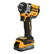 Avvitatore ad impulsi 18V brushless DeWALT, modello DCF921E2T-QW, design compatto e potente.