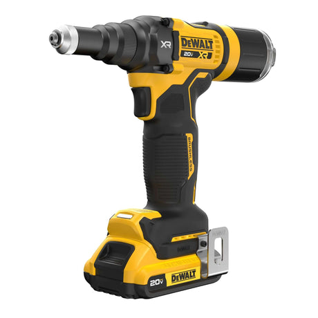 Rivettatrice brushless DeWALT 4.8mm con batteria XR 18V, meccanismo a circolazione di sfere e naselli intercambiabili.