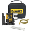 Laser multilinea verde ricarica USB DeWALT con accessori in custodia, garantisce precisione e funzionalità in cantiere.
