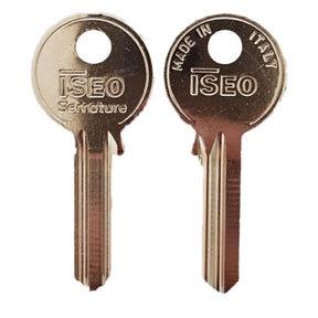 ISEO CHIAVE OTTONE NICHELATO '020159' lunghezza 24,3 mm - 5 spine