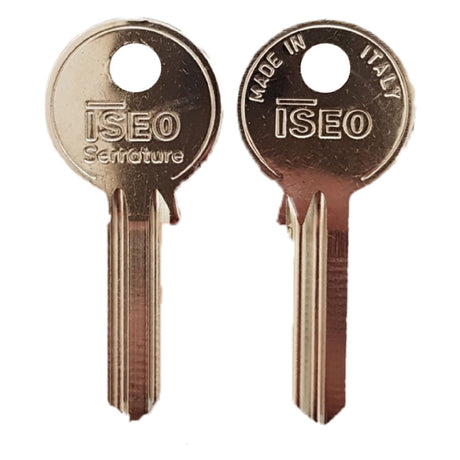ISEO CHIAVE OTTONE NICHELATO '020159' lunghezza 24,3 mm - 5 spine